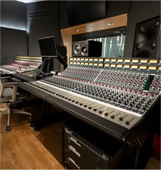 World-Class Recording Studio 1